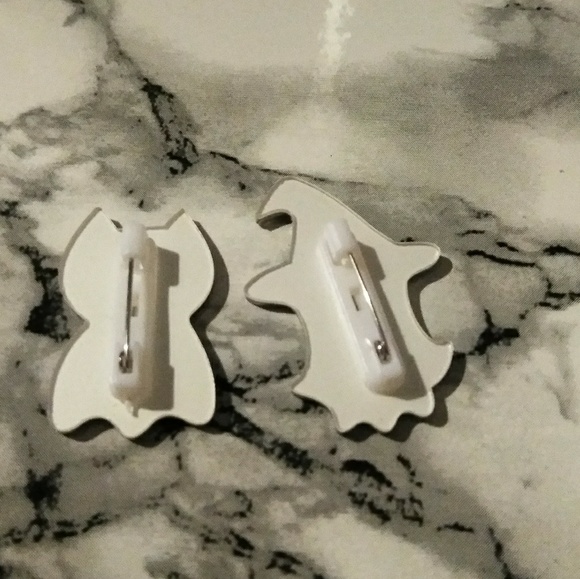 Witch & Cat Acrylic Pin Set 2pc Kawaii Brooch Goth - Picture 6 of 7